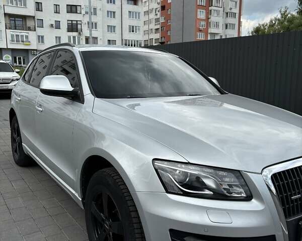 Серый Ауди Ку 5, объемом двигателя 2 л и пробегом 213 тыс. км за 14500 $, фото 17 на Automoto.ua