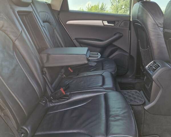 Серый Ауди Ку 5, объемом двигателя 2 л и пробегом 270 тыс. км за 11300 $, фото 32 на Automoto.ua