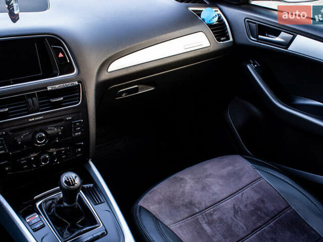 Серый Ауди Ку 5, объемом двигателя 1.98 л и пробегом 345 тыс. км за 14000 $, фото 62 на Automoto.ua