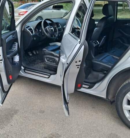 Сірий Ауді Ку 5, об'ємом двигуна 1.98 л та пробігом 270 тис. км за 11800 $, фото 28 на Automoto.ua