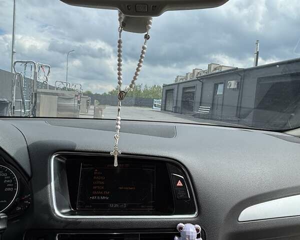 Серый Ауди Ку 5, объемом двигателя 2 л и пробегом 213 тыс. км за 14500 $, фото 5 на Automoto.ua