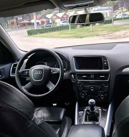 Сірий Ауді Ку 5, об'ємом двигуна 1.98 л та пробігом 270 тис. км за 11800 $, фото 33 на Automoto.ua