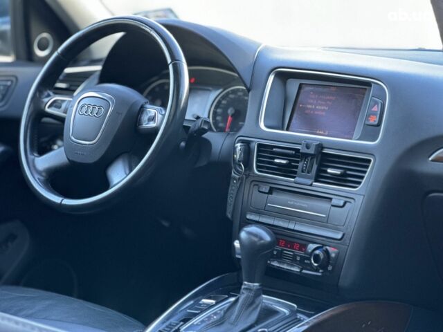 Сірий Ауді Ку 5, об'ємом двигуна 0 л та пробігом 228 тис. км за 15500 $, фото 15 на Automoto.ua