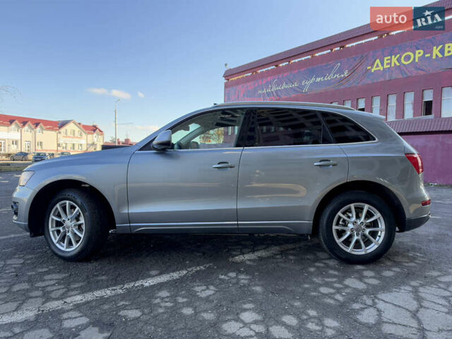 Серый Ауди Ку 5, объемом двигателя 2 л и пробегом 213 тыс. км за 9999 $, фото 2 на Automoto.ua