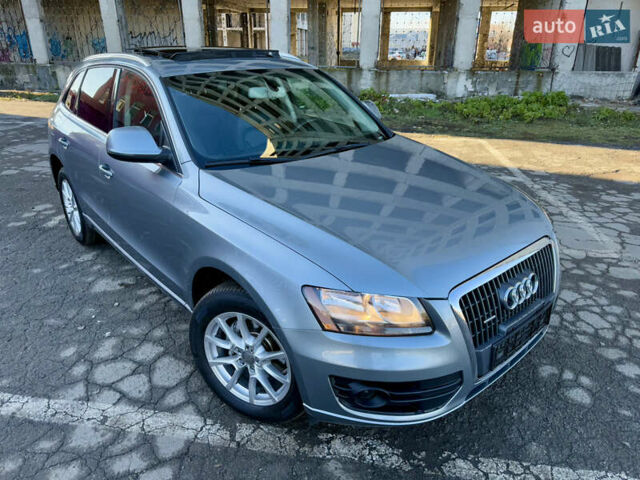 Серый Ауди Ку 5, объемом двигателя 2 л и пробегом 213 тыс. км за 9999 $, фото 6 на Automoto.ua