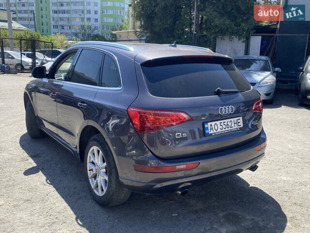 Серый Ауди Ку 5, объемом двигателя 2 л и пробегом 304 тыс. км за 9600 $, фото 1 на Automoto.ua