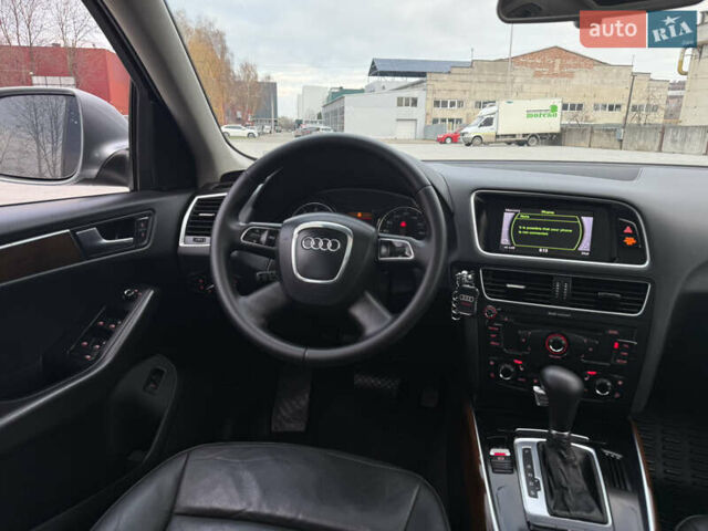 Сірий Ауді Ку 5, об'ємом двигуна 2 л та пробігом 211 тис. км за 9650 $, фото 44 на Automoto.ua