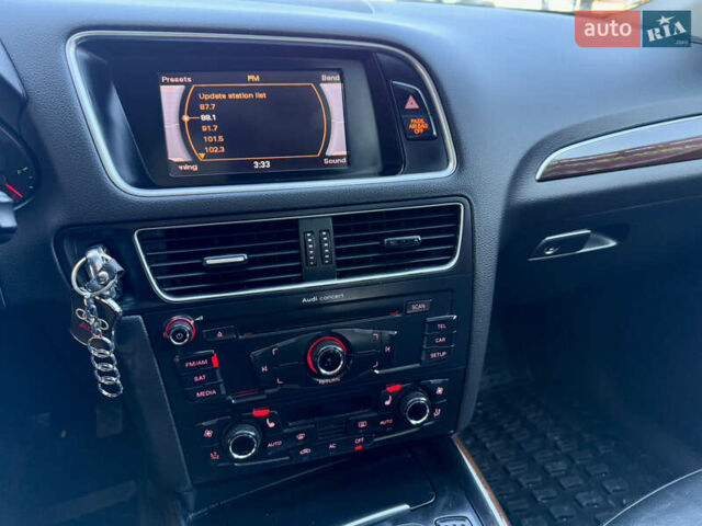 Серый Ауди Ку 5, объемом двигателя 2 л и пробегом 213 тыс. км за 9999 $, фото 34 на Automoto.ua