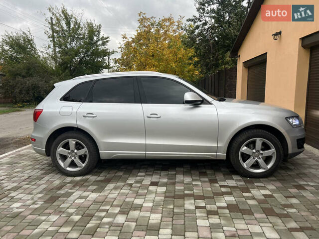 Сірий Ауді Ку 5, об'ємом двигуна 1.98 л та пробігом 204 тис. км за 13500 $, фото 2 на Automoto.ua
