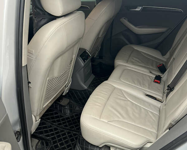 Сірий Ауді Ку 5, об'ємом двигуна 1.98 л та пробігом 204 тис. км за 13500 $, фото 8 на Automoto.ua