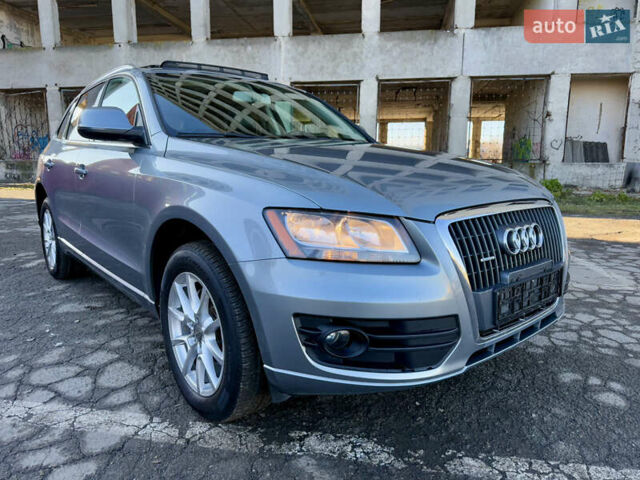 Серый Ауди Ку 5, объемом двигателя 2 л и пробегом 213 тыс. км за 9999 $, фото 12 на Automoto.ua