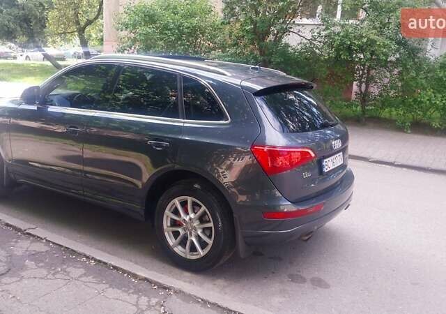 Серый Ауди Ку 5, объемом двигателя 1.98 л и пробегом 179 тыс. км за 12500 $, фото 3 на Automoto.ua