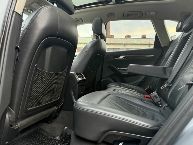 Сірий Ауді Ку 5, об'ємом двигуна 2 л та пробігом 211 тис. км за 9650 $, фото 23 на Automoto.ua