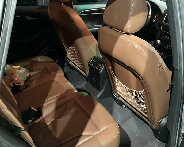 Серый Ауди Ку 5, объемом двигателя 2 л и пробегом 183 тыс. км за 12800 $, фото 6 на Automoto.ua