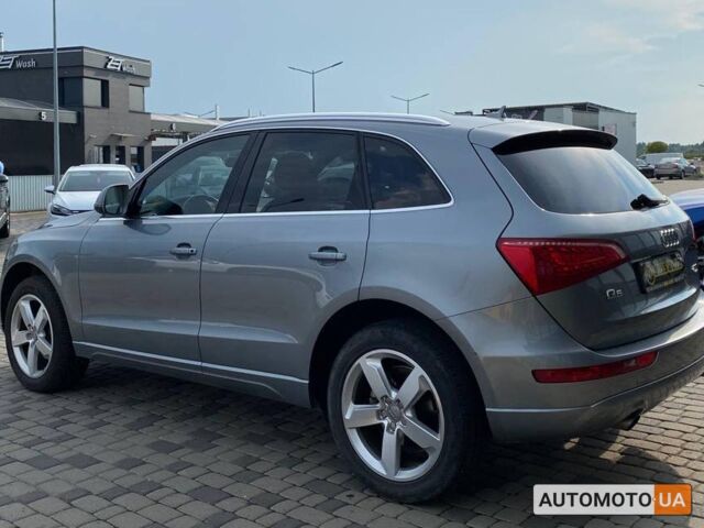 Ауди Ку 5 2010 в Мукачеве на Automoto.ua Серый Ауди Ку 5, объемом двигателя 2 л и пробегом 175 тыс. км за 13400 $, фото 3 на Automoto.ua