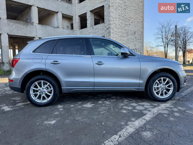 Серый Ауди Ку 5, объемом двигателя 2 л и пробегом 213 тыс. км за 9999 $, фото 11 на Automoto.ua