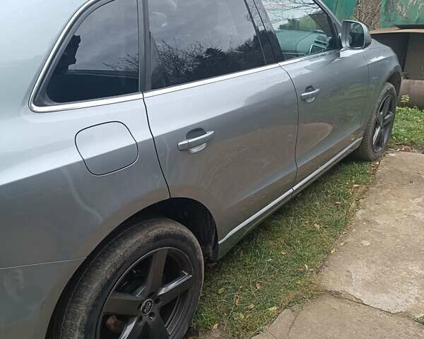 Сірий Ауді Ку 5, об'ємом двигуна 1.98 л та пробігом 256 тис. км за 12500 $, фото 2 на Automoto.ua