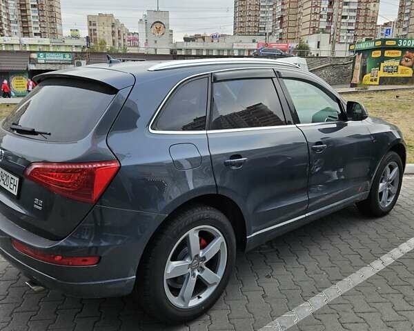 Сірий Ауді Ку 5, об'ємом двигуна 3.2 л та пробігом 227 тис. км за 15900 $, фото 7 на Automoto.ua