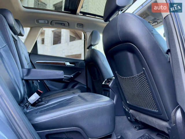 Серый Ауди Ку 5, объемом двигателя 2 л и пробегом 213 тыс. км за 9999 $, фото 57 на Automoto.ua