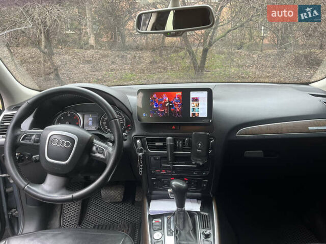 Серый Ауди Ку 5, объемом двигателя 2 л и пробегом 264 тыс. км за 17500 $, фото 7 на Automoto.ua