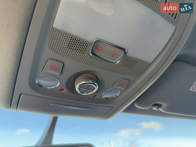 Серый Ауди Ку 5, объемом двигателя 2 л и пробегом 213 тыс. км за 9999 $, фото 42 на Automoto.ua