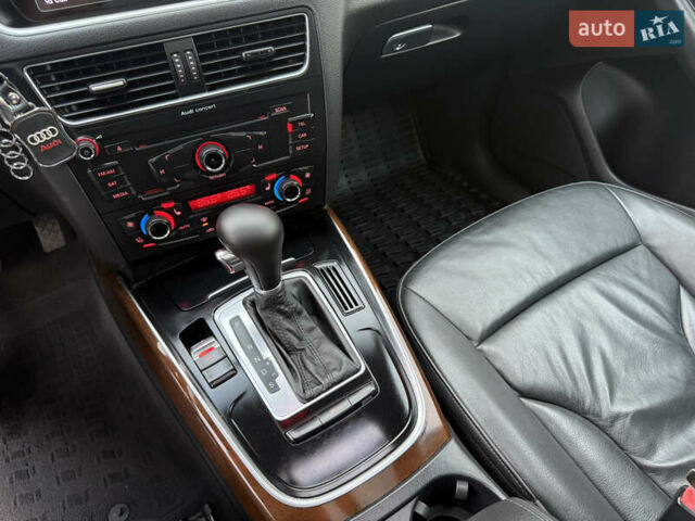 Сірий Ауді Ку 5, об'ємом двигуна 2 л та пробігом 211 тис. км за 9650 $, фото 36 на Automoto.ua