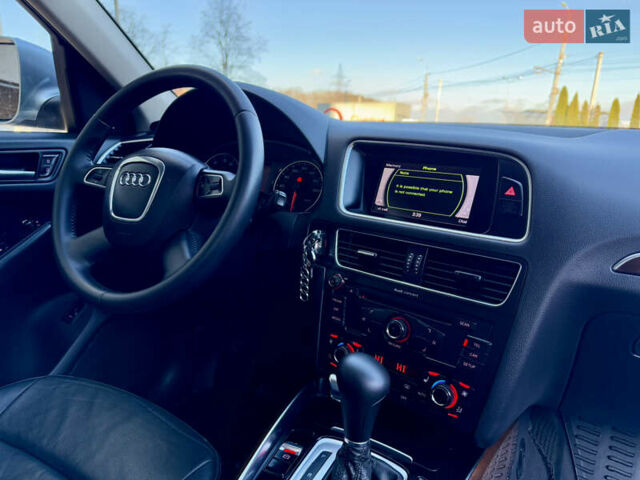 Серый Ауди Ку 5, объемом двигателя 2 л и пробегом 213 тыс. км за 9999 $, фото 55 на Automoto.ua