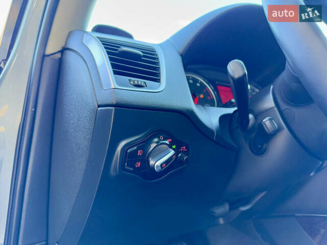 Серый Ауди Ку 5, объемом двигателя 2 л и пробегом 213 тыс. км за 9999 $, фото 32 на Automoto.ua