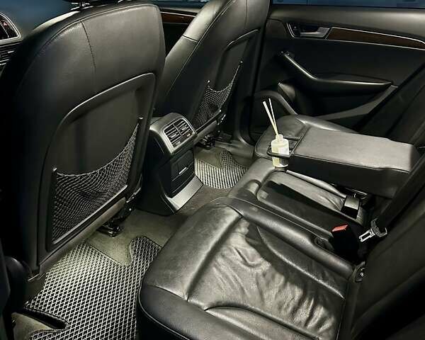 Сірий Ауді Ку 5, об'ємом двигуна 2 л та пробігом 304 тис. км за 9000 $, фото 6 на Automoto.ua