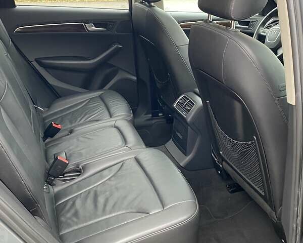 Ауди Ку 5 2011 в Полтаве на Automoto.ua Серый Ауди Ку 5, объемом двигателя 2 л и пробегом 249 тыс. км за 12500 $, фото 17 на Automoto.ua