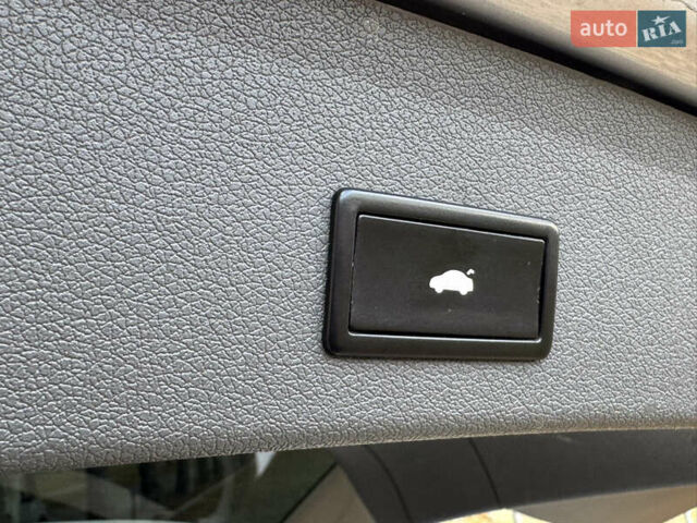 Серый Ауди Ку 5, объемом двигателя 2 л и пробегом 270 тыс. км за 15300 $, фото 21 на Automoto.ua