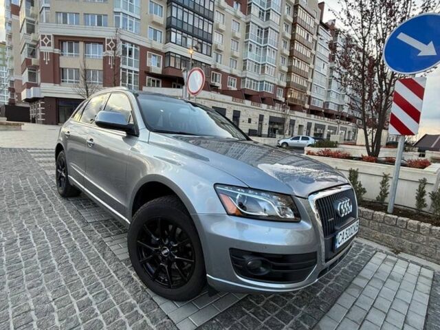 Серый Ауди Ку 5, объемом двигателя 2 л и пробегом 300 тыс. км за 13700 $, фото 1 на Automoto.ua