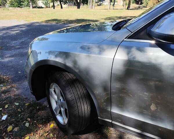 Сірий Ауді Ку 5, об'ємом двигуна 2 л та пробігом 250 тис. км за 13500 $, фото 17 на Automoto.ua