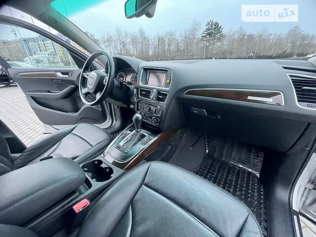 Серый Ауди Ку 5, объемом двигателя 2 л и пробегом 214 тыс. км за 13200 $, фото 33 на Automoto.ua