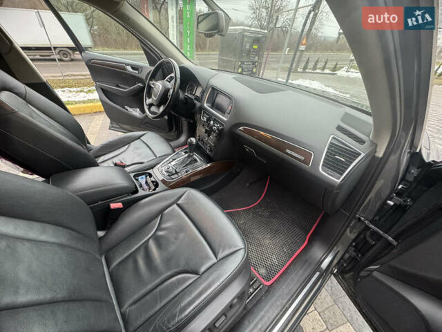 Сірий Ауді Ку 5, об'ємом двигуна 2 л та пробігом 263 тис. км за 11850 $, фото 25 на Automoto.ua