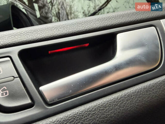 Сірий Ауді Ку 5, об'ємом двигуна 1.98 л та пробігом 277 тис. км за 12000 $, фото 33 на Automoto.ua