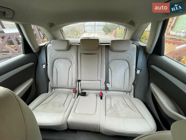 Сірий Ауді Ку 5, об'ємом двигуна 2.97 л та пробігом 250 тис. км за 16000 $, фото 7 на Automoto.ua