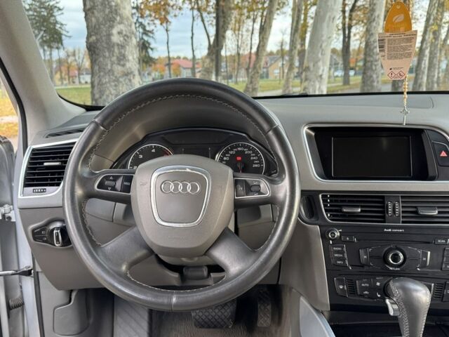 Сірий Ауді Ку 5, об'ємом двигуна 2 л та пробігом 270 тис. км за 15500 $, фото 23 на Automoto.ua