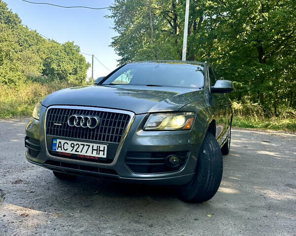 Серый Ауди Ку 5, объемом двигателя 1.98 л и пробегом 283 тыс. км за 12999 $, фото 6 на Automoto.ua