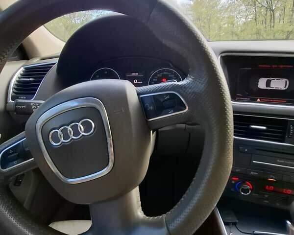 Сірий Ауді Ку 5, об'ємом двигуна 1.97 л та пробігом 212 тис. км за 16900 $, фото 42 на Automoto.ua
