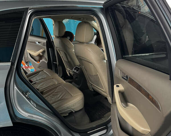 Серый Ауди Ку 5, объемом двигателя 2.97 л и пробегом 301 тыс. км за 15800 $, фото 18 на Automoto.ua