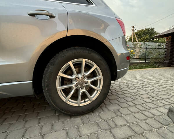 Серый Ауди Ку 5, объемом двигателя 1.97 л и пробегом 260 тыс. км за 16200 $, фото 11 на Automoto.ua