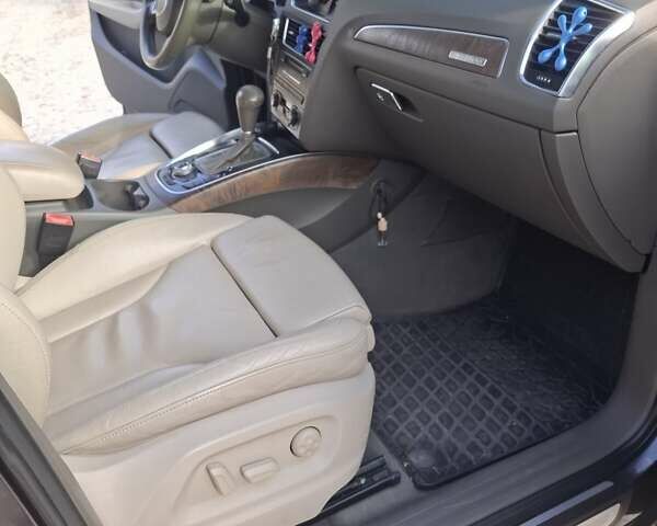 Сірий Ауді Ку 5, об'ємом двигуна 1.97 л та пробігом 212 тис. км за 16900 $, фото 32 на Automoto.ua