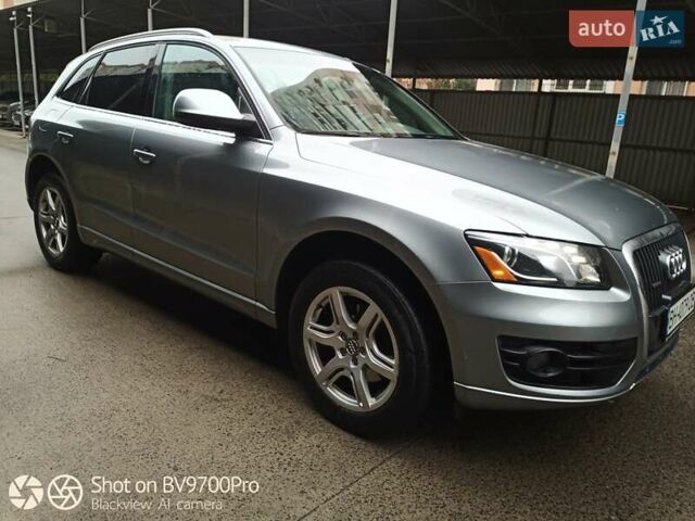 Серый Ауди Ку 5, объемом двигателя 1.98 л и пробегом 252 тыс. км за 12000 $, фото 1 на Automoto.ua