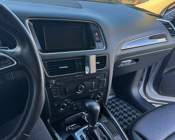 Серый Ауди Ку 5, объемом двигателя 1.98 л и пробегом 247 тыс. км за 11800 $, фото 17 на Automoto.ua