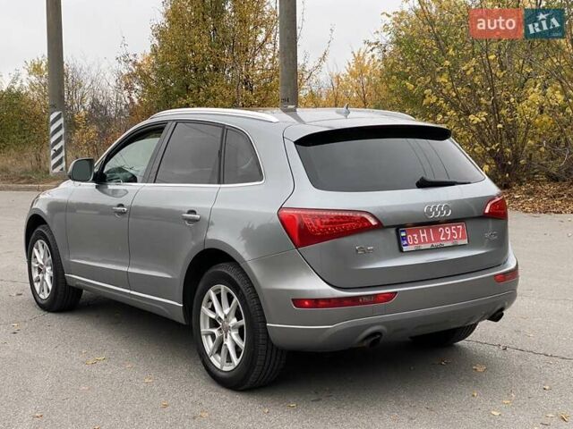 Ауди Ку 5 2011 в Полтаве на Automoto.ua Серый Ауди Ку 5, объемом двигателя 2 л и пробегом 249 тыс. км за 12500 $, фото 3 на Automoto.ua