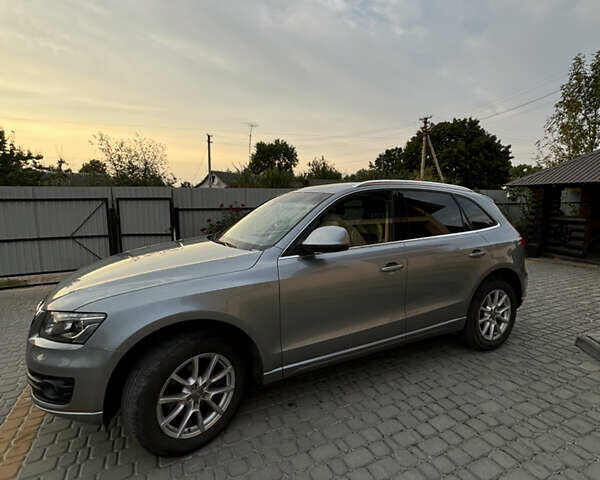 Серый Ауди Ку 5, объемом двигателя 1.97 л и пробегом 260 тыс. км за 16200 $, фото 2 на Automoto.ua