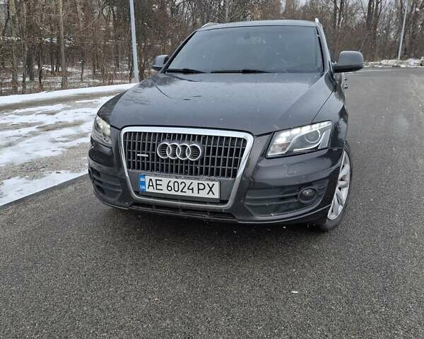 Серый Ауди Ку 5, объемом двигателя 1.98 л и пробегом 209 тыс. км за 19000 $, фото 1 на Automoto.ua