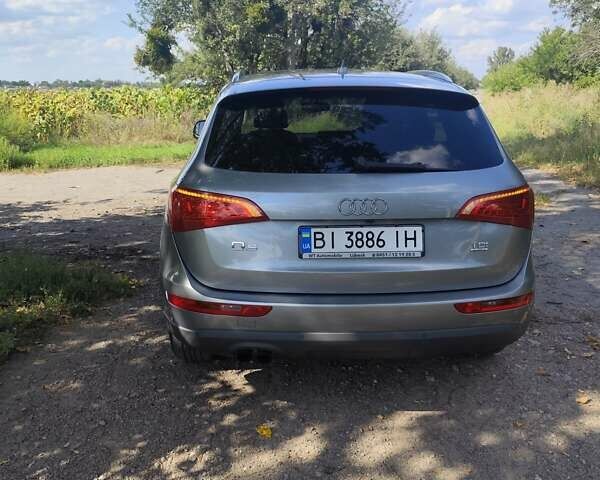 Серый Ауди Ку 5, объемом двигателя 1.98 л и пробегом 350 тыс. км за 12500 $, фото 25 на Automoto.ua