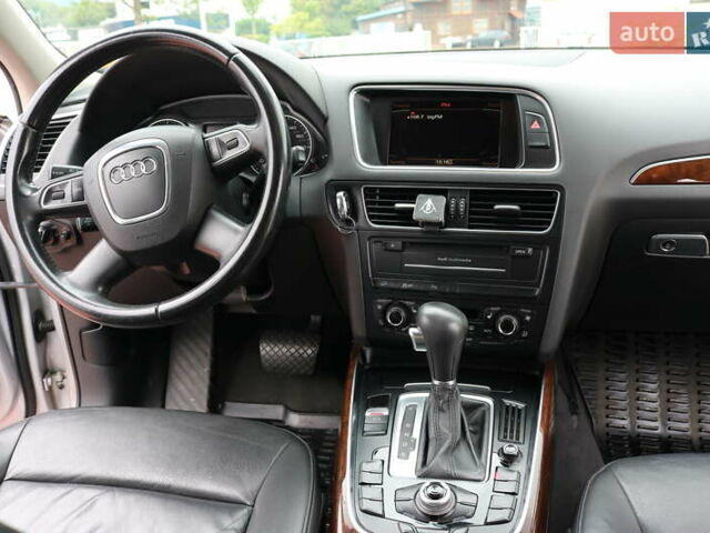 Серый Ауди Ку 5, объемом двигателя 1.98 л и пробегом 334 тыс. км за 8700 $, фото 12 на Automoto.ua